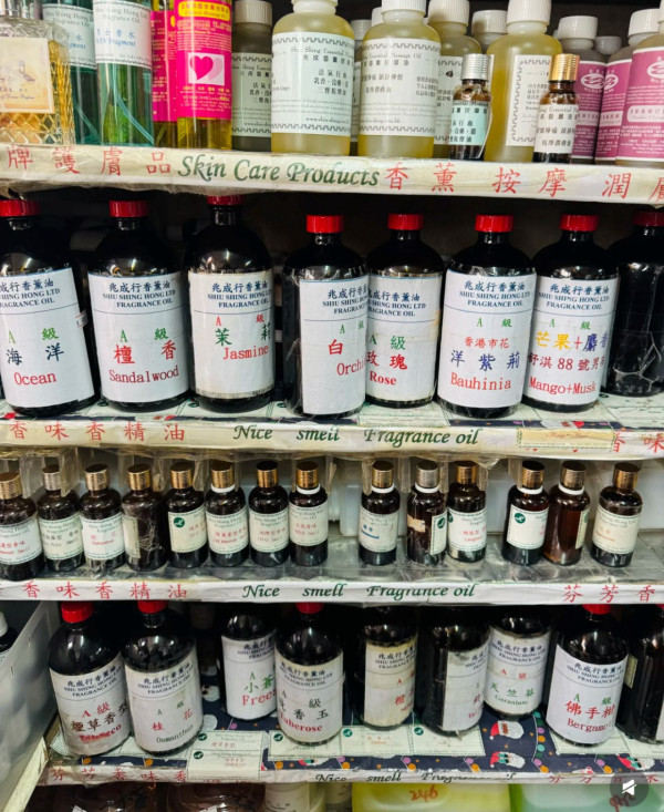 內地旅客來港買這些！香港8大必買手信清單：冰箱貼/線香變人氣之選