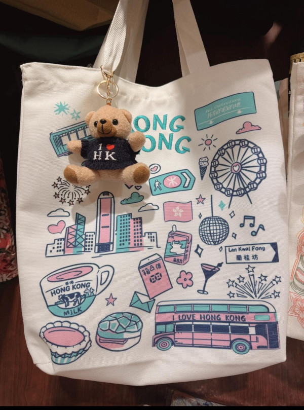 內地旅客來港買這些！香港8大必買手信清單：冰箱貼/線香變人氣之選