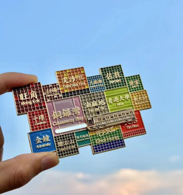 內地旅客來港買這些！香港8大必買手信清單：冰箱貼/線香變人氣之選