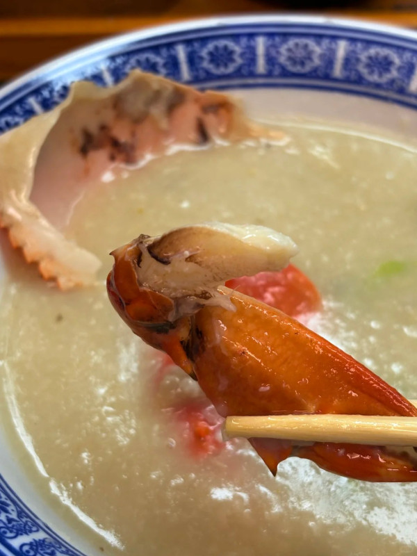 澳門宵夜推薦 澳門宵夜推薦。圖片來源:小紅書@啊啊7788、Facebook@一哥美食、Facebook@獨食麵屋、Facebook@大喜麻辣拌、Facebook@angel bb、小紅書@今天吃什麼、小紅書@粒粒子、小紅書@笑薯餅、小紅書@漢寶包、小紅書@每天吃啥、小紅書@藏ui、小紅書@吃一口比巴卜跳跳糖、Facebook@糖朝盛世、小紅書@長腿大寶貝