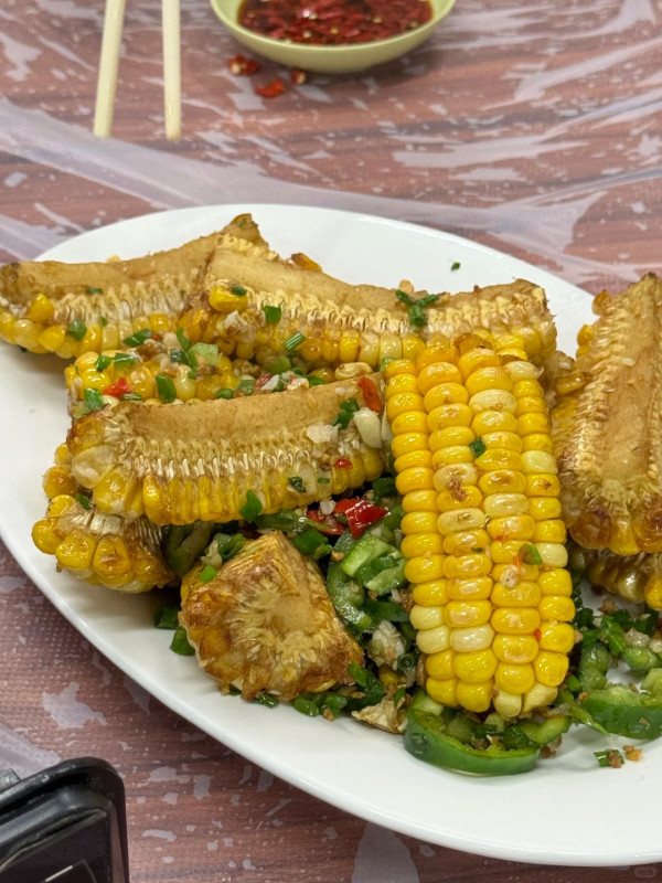 澳門宵夜推薦 澳門宵夜推薦。圖片來源:小紅書@啊啊7788、Facebook@一哥美食、Facebook@獨食麵屋、Facebook@大喜麻辣拌、Facebook@angel bb、小紅書@今天吃什麼、小紅書@粒粒子、小紅書@笑薯餅、小紅書@漢寶包、小紅書@每天吃啥、小紅書@藏ui、小紅書@吃一口比巴卜跳跳糖、Facebook@糖朝盛世、小紅書@長腿大寶貝