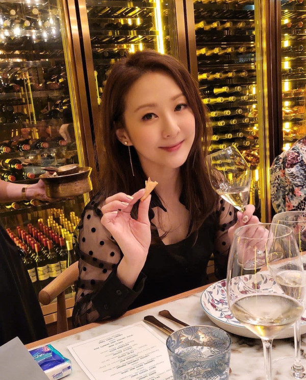 40歲戴夢夢IG宣布懷孕喜訊！結婚近4年高齡佗B報喜：我準備做媽媽啦
