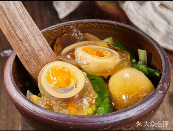 澳門宵夜推薦 澳門宵夜推薦。圖片來源:小紅書@啊啊7788、Facebook@一哥美食、Facebook@獨食麵屋、Facebook@大喜麻辣拌、Facebook@angel bb、小紅書@今天吃什麼、小紅書@粒粒子、小紅書@笑薯餅、小紅書@漢寶包、小紅書@每天吃啥、小紅書@藏ui、小紅書@吃一口比巴卜跳跳糖、Facebook@糖朝盛世、小紅書@長腿大寶貝