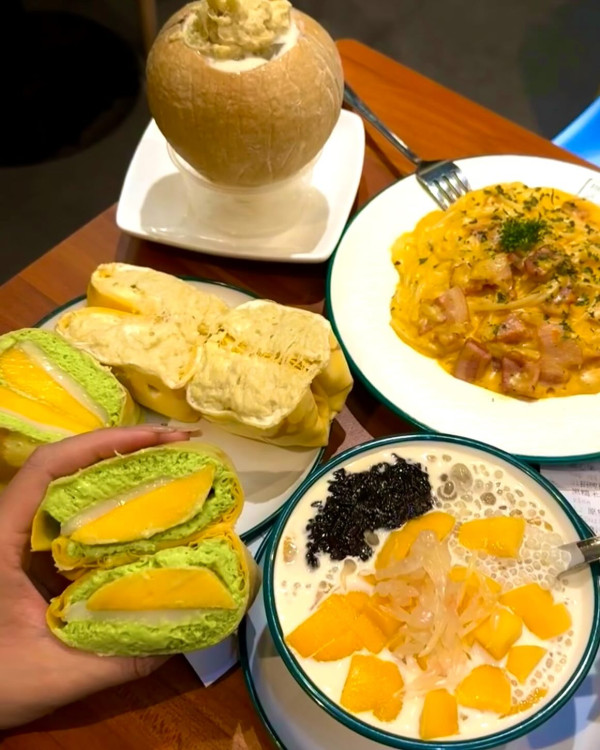 澳門宵夜推薦 澳門宵夜推薦。圖片來源:小紅書@啊啊7788、Facebook@一哥美食、Facebook@獨食麵屋、Facebook@大喜麻辣拌、Facebook@angel bb、小紅書@今天吃什麼、小紅書@粒粒子、小紅書@笑薯餅、小紅書@漢寶包、小紅書@每天吃啥、小紅書@藏ui、小紅書@吃一口比巴卜跳跳糖、Facebook@糖朝盛世、小紅書@長腿大寶貝