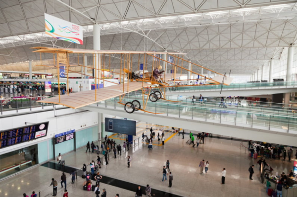 兩名泰國抵港旅客機上被偷過萬財產 因1事慘成目標 附外遊自保小貼士 