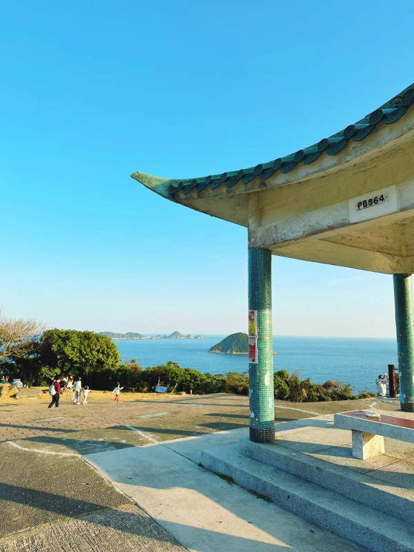 香港遊車河好去處。圖片來源：旅發局、小紅書@我會烤紅薯、小紅書@Fang小途、小紅書@波屯小a、小紅書@MY隨心隨寫、小紅書@別雨心、小紅書@白板TabulaRasa、小紅書@世界還要被萌物統治多久、小紅書@任悠悠、小紅書@MYX、小紅書@ivory-cc、小紅書@超級超級有米、小紅書@麻辣燙不加辣加香菜、小紅書@蓋了個帽兒