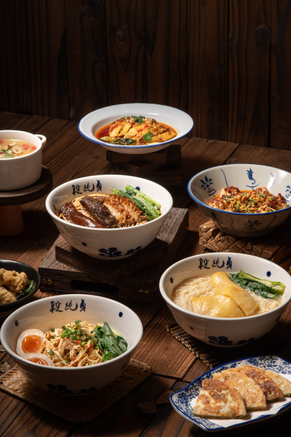 西九文化區美食逾10間餐廳推薦！飽覽維港海景／歎正宗手工薄餅＋米芝蓮炸豬扒