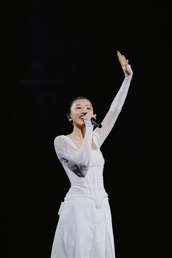 華納家族澳門演唱會｜陳奕迅愛女初登舞台展大將之風 Gareth.T驚喜宣布英國演唱會