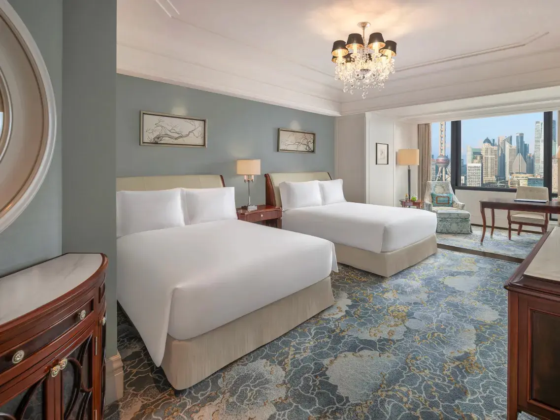 內地女「這穿搭」被五星級酒店趕走 本來正享用0西餐 經理直認歧視惹眾怒 