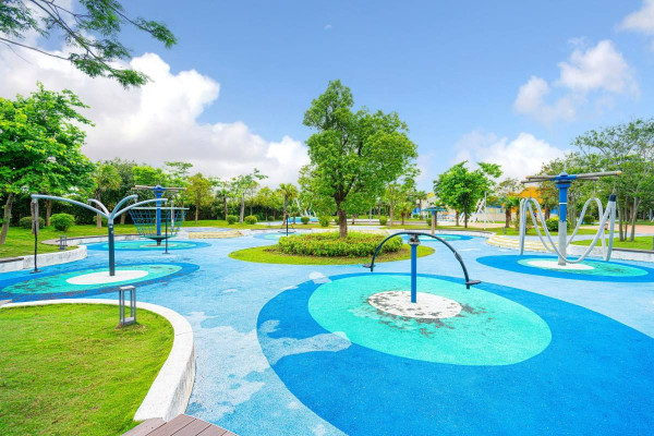 珠海5大親子好去處。資料/圖片來源：KKday、Trip.com、長隆飛船樂園、長隆海洋王國、小紅書@夏天的雨、小紅書@自轉陀螺