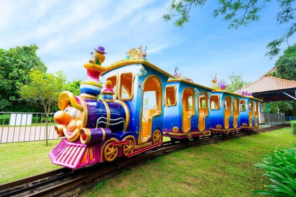 珠海5大親子好去處。資料/圖片來源：KKday、Trip.com、長隆飛船樂園、長隆海洋王國、小紅書@夏天的雨、小紅書@自轉陀螺