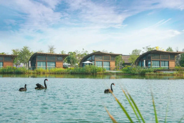 珠海5大親子好去處。資料/圖片來源：KKday、Trip.com、長隆飛船樂園、長隆海洋王國、小紅書@夏天的雨、小紅書@自轉陀螺