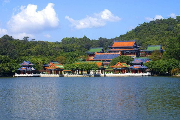 珠海5大親子好去處。資料/圖片來源：KKday、Trip.com、長隆飛船樂園、長隆海洋王國、小紅書@夏天的雨、小紅書@自轉陀螺