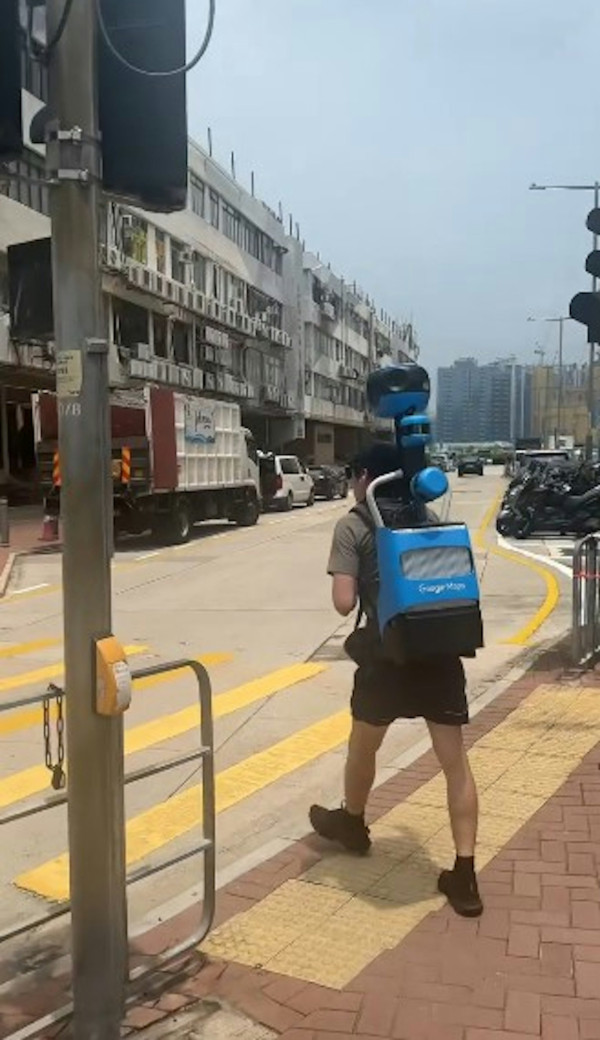 九龍城目擊Google街景作業員獲封「行走的地圖」炎夏揹巨型裝置工作
