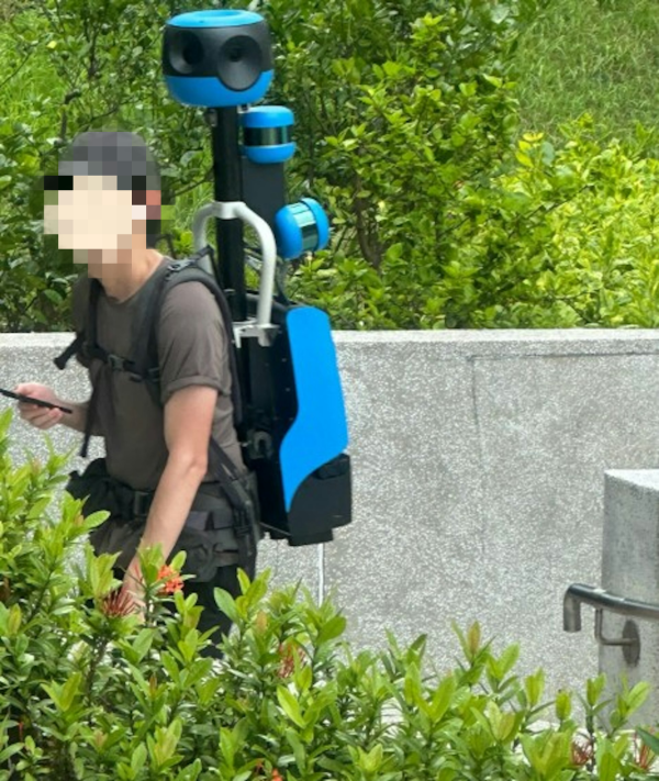 九龍城目擊Google街景作業員獲封「行走的地圖」炎夏揹巨型裝置工作
