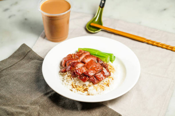 屯門新墟街市叉燒含禁用工業染色料！橙黃二可影響肝臟或致癌