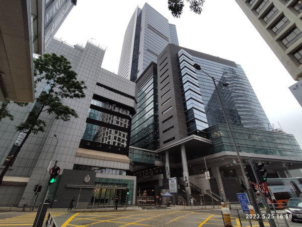 黑色暴雨灣仔堅尼地道驚現無頭屍！探員黑雨打雷中尋頭顱！家傭靠紋身認出僱主