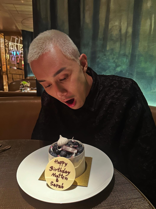 何廣沛漂染白金毛平頭髮型耳目一新！斯文靚仔書生突變Rock味濃判若兩人
