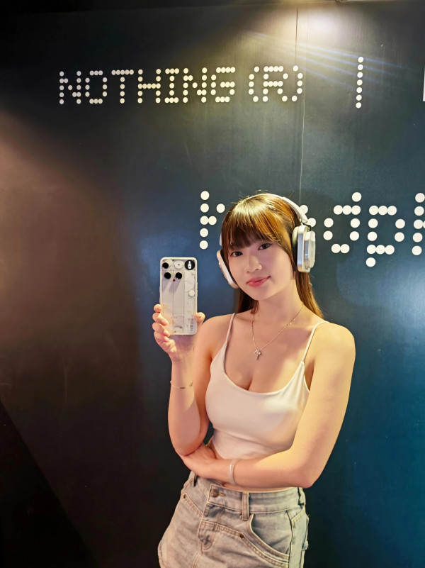 實測｜Nothing Phone (3) Glyph Matrix革新互動體驗 挑戰高階手機市場