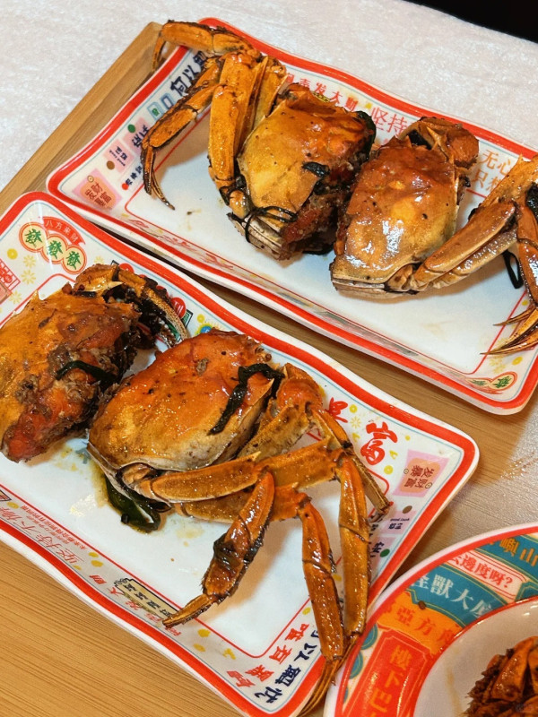 水圍夜市美食。來源：小紅書@不想取名字、小紅書@木之櫻、小紅書@好朋友雪兒、小紅書@食咩吖、小紅書@好吃好玩大紅薯、小紅書@楚楚子ye、小紅書@小仙女道生