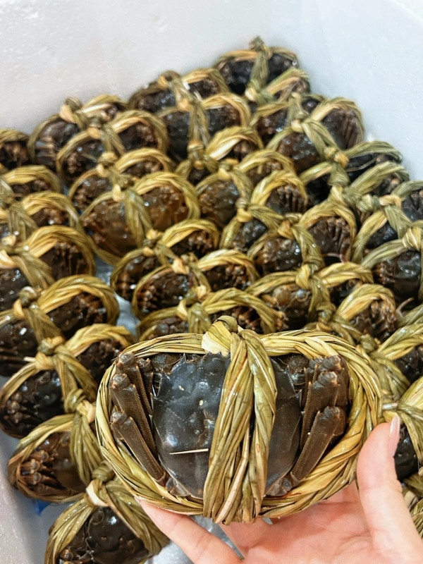 水圍夜市美食。來源：小紅書@不想取名字、小紅書@木之櫻、小紅書@好朋友雪兒、小紅書@食咩吖、小紅書@好吃好玩大紅薯、小紅書@楚楚子ye、小紅書@小仙女道生