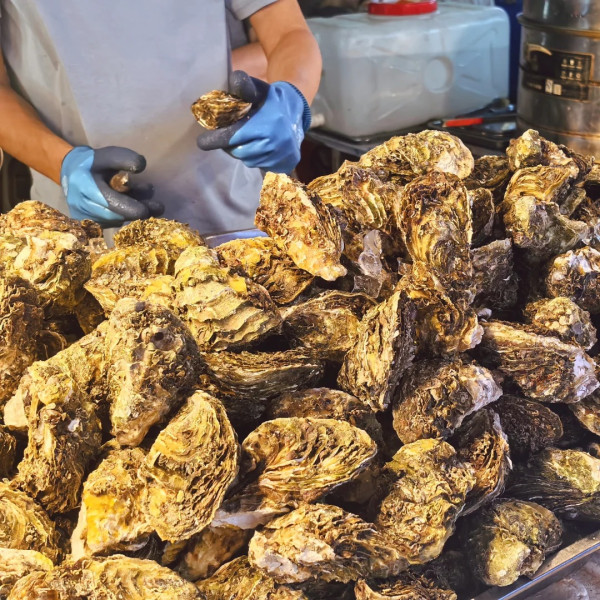 水圍夜市美食。來源：小紅書@不想取名字、小紅書@木之櫻、小紅書@好朋友雪兒、小紅書@食咩吖、小紅書@好吃好玩大紅薯、小紅書@楚楚子ye、小紅書@小仙女道生