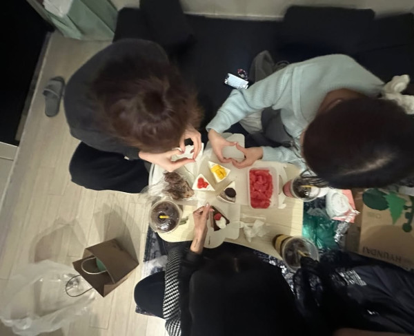 女成員聚會獨欠李陶（圖片來源：IG@jiyeonpvrk）