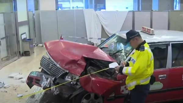 車cam直擊｜如心酒店奪命車禍一刻 80歲的士司機報稱頭暈 失控高速撞斃遊客