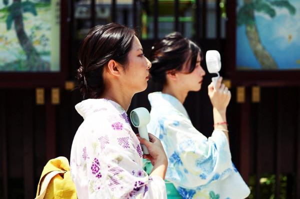 日本熱浪侵襲櫥窗食物熱到溶 今年第五度破40度！附遊日消暑攻略 