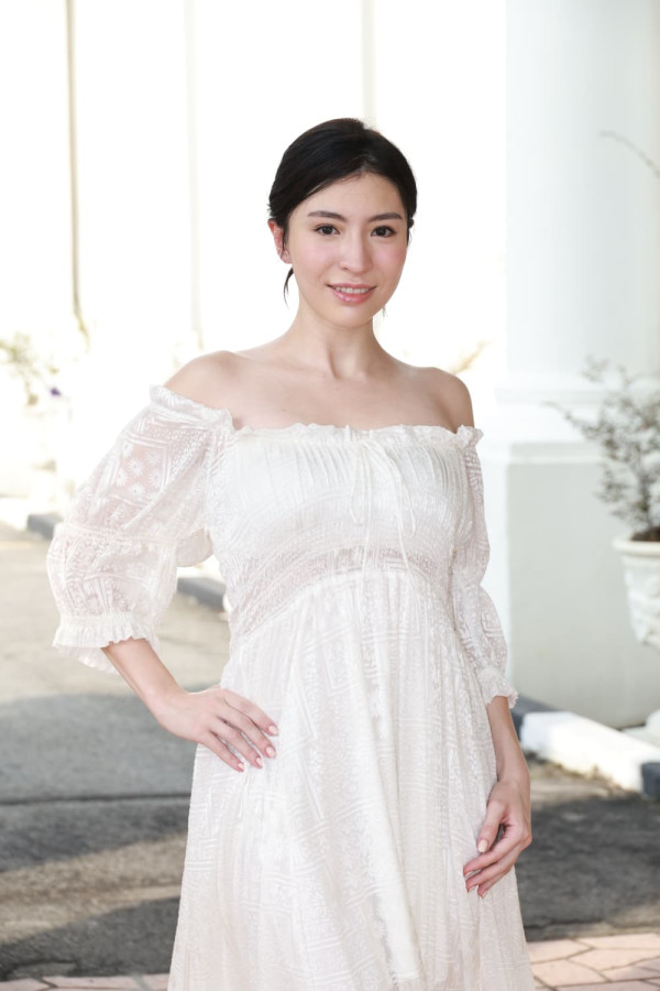 香港小姐2025｜馬來西亞檳城拍攝外景！14位佳麗純白色仙氣長裙look公開