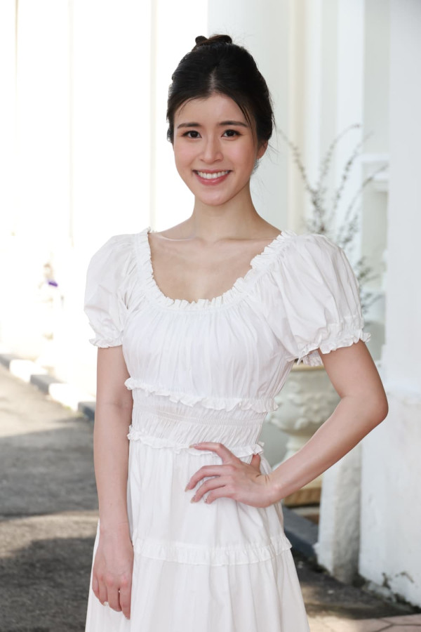 香港小姐2025｜馬來西亞檳城拍攝外景！14位佳麗純白色仙氣長裙look公開