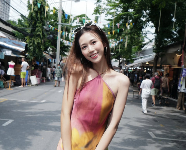 29歲東張女神水着泳衣照出水芙蓉 激罕性感晒豐滿上圍獲讚：隱藏級好身材