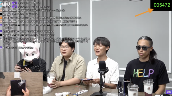 耐用性測試挑戰  YouTuber 人手摺疊20萬次 Galaxy Z Fold 7 官方數據「50萬次」