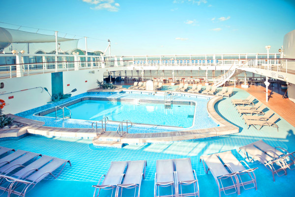 星旅遠洋郵輪「鼓浪嶼」號 集豐富娛樂與豪華設施 周末從香港出發 輕鬆享受五星級海上假期 