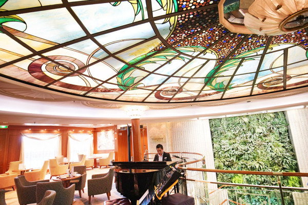 星旅遠洋郵輪「鼓浪嶼」號 集豐富娛樂與豪華設施 周末從香港出發 輕鬆享受五星級海上假期 