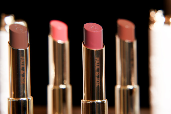 唇膏推介2025｜熱門推薦：PAUL & JOE BEAUTÉ 唇膏系列奪目瑰麗唇膏