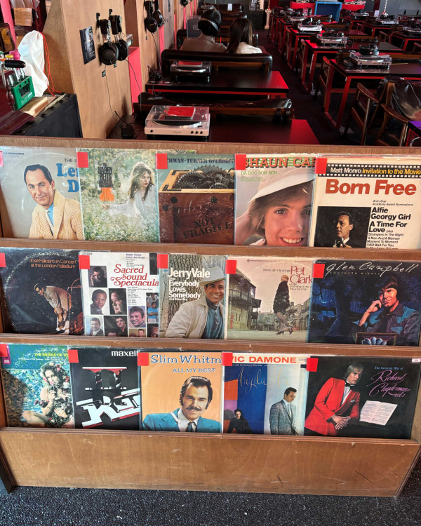 首爾Cafe 2025｜5間小眾咖啡店 黑膠碟任聽、治癒DIY烘吐司 