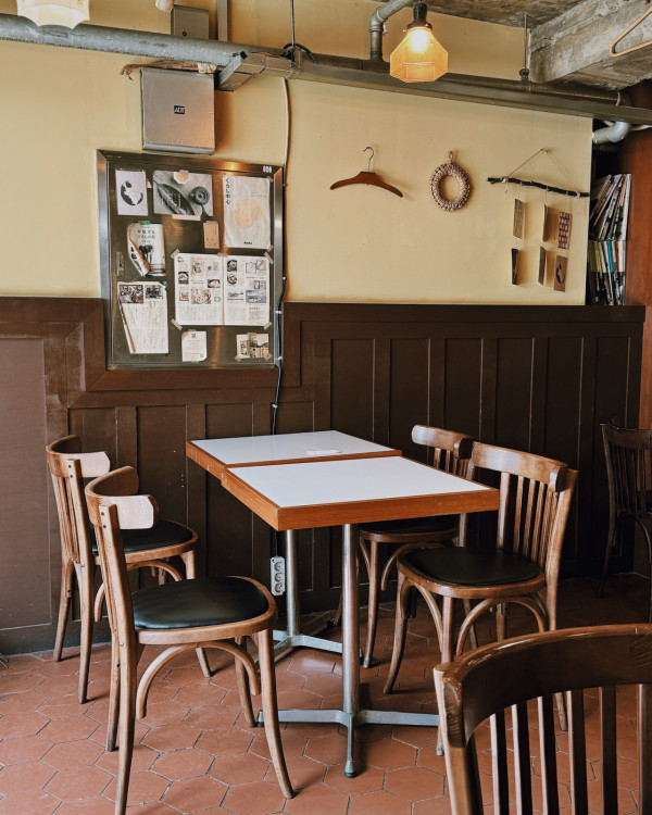 首爾Cafe 2025｜5間小眾咖啡店 黑膠碟任聽、治癒DIY烘吐司 