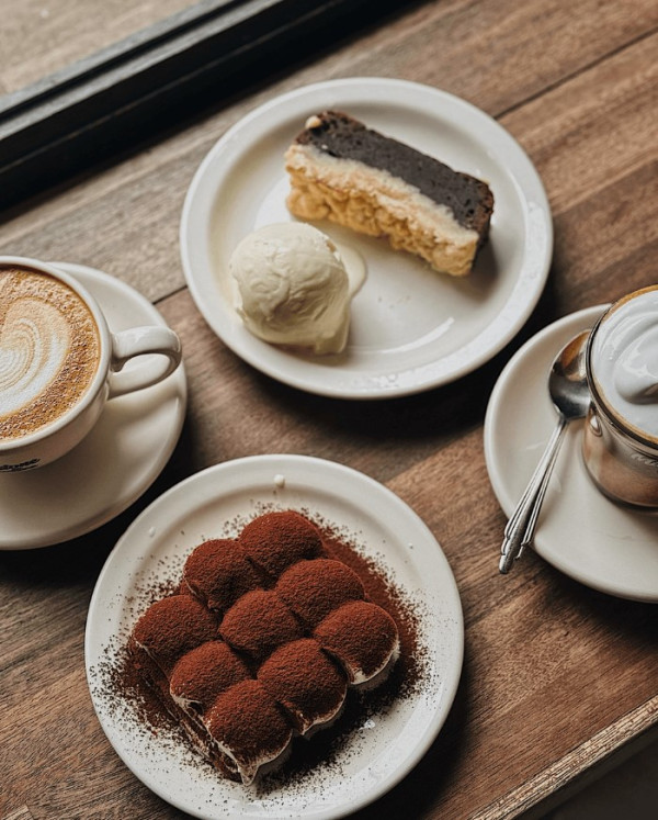 首爾Cafe 2025｜5間小眾咖啡店 黑膠碟任聽、治癒DIY烘吐司 