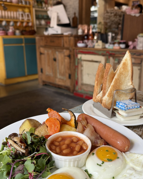 首爾Cafe 2025｜5間小眾咖啡店 黑膠碟任聽、治癒DIY烘吐司 