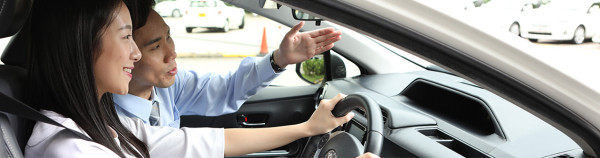 揸車新手「P」牌點算好？P牌限制、扣分機制與罰則懶人包