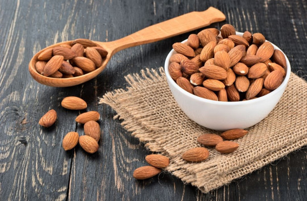 護腦吃什麼？醫生推介10種護腦堅果 每日30克助降老年癡呆風險