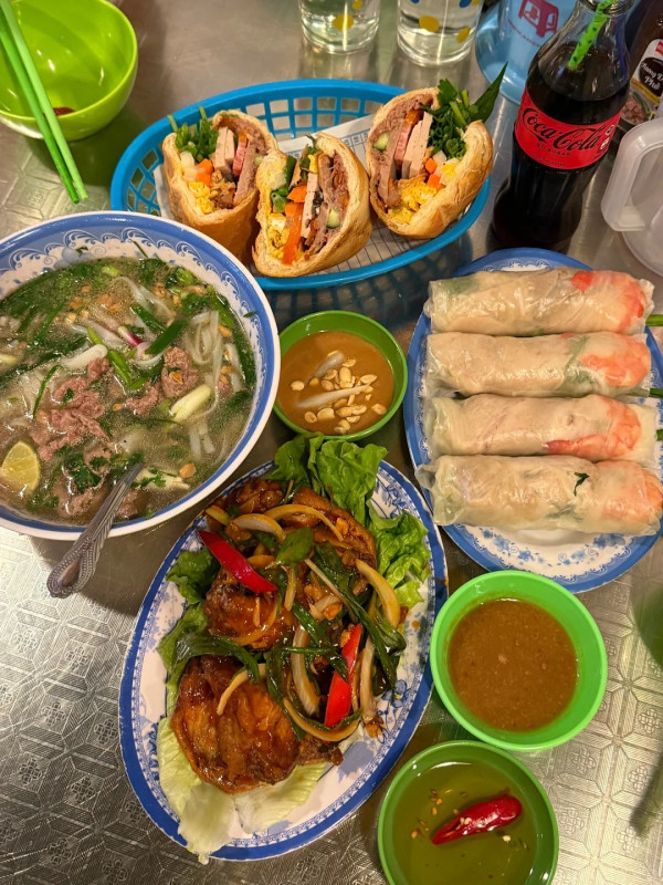 越南美食香港｜嚴選越南餐廳推介逾10間︰正宗牛肉湯河、越式肝醬法包、米紙春卷