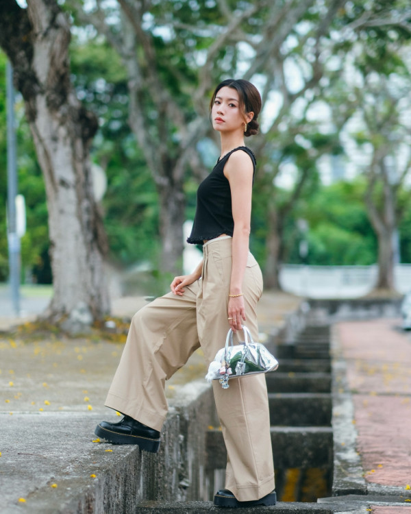 蔡思貝路人鏡頭生圖曝光獲讚高級臉 低調兩年終獲網民平反：真人不一樣