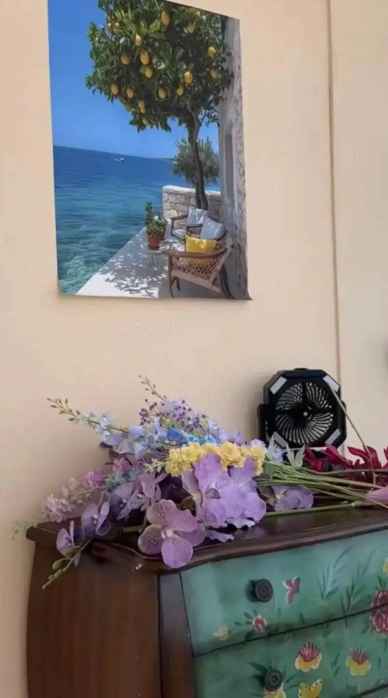 咖啡店「海景造假」惹網民爭議 店主1原因反報警維權