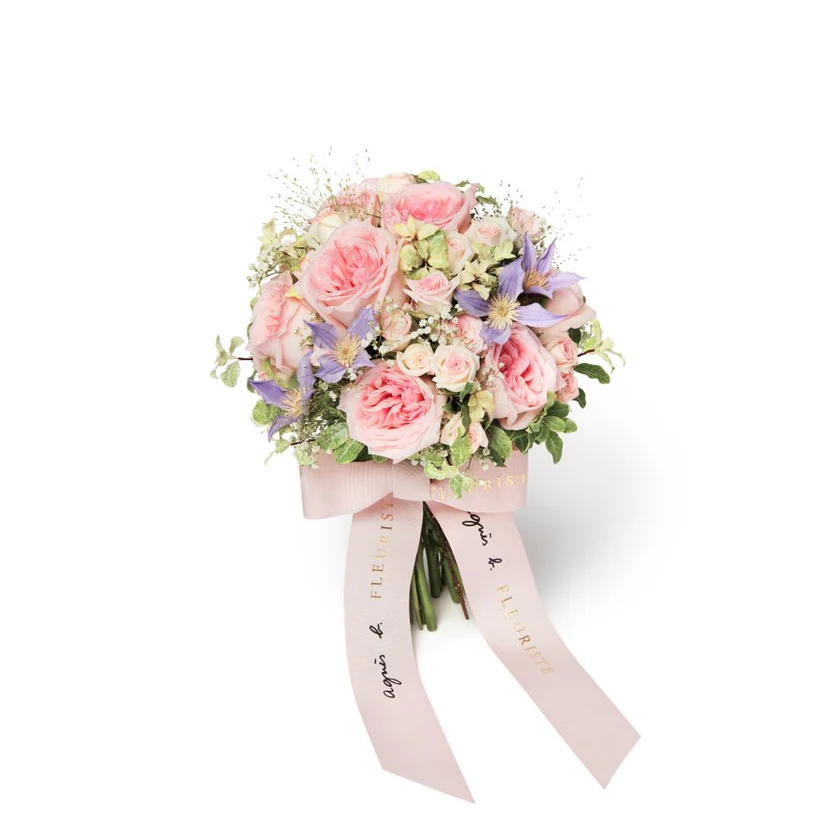 agnes b Élodie鮮花花球 HK$1,880 (20cm W x 26cm H)