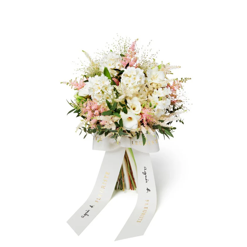 agnes b Opheile鮮花花球 HK$1,880 (20cm W x 26cm H)