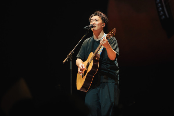 陳奕迅澳門演唱會2025｜張繼聰謝安琪陳奕迅世紀合照！當年曾慘遭婚變緋聞纏身