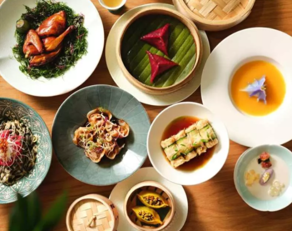 金鐘度假風手工點心Brunch  煎潤餅／茶香乳鴿／酒醉花螺