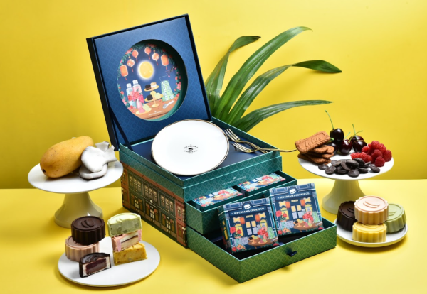 年輕人最愛月餅禮盒！卡通聯乘/茶味/麻糬/流心開心果 中秋送禮優惠低至半價